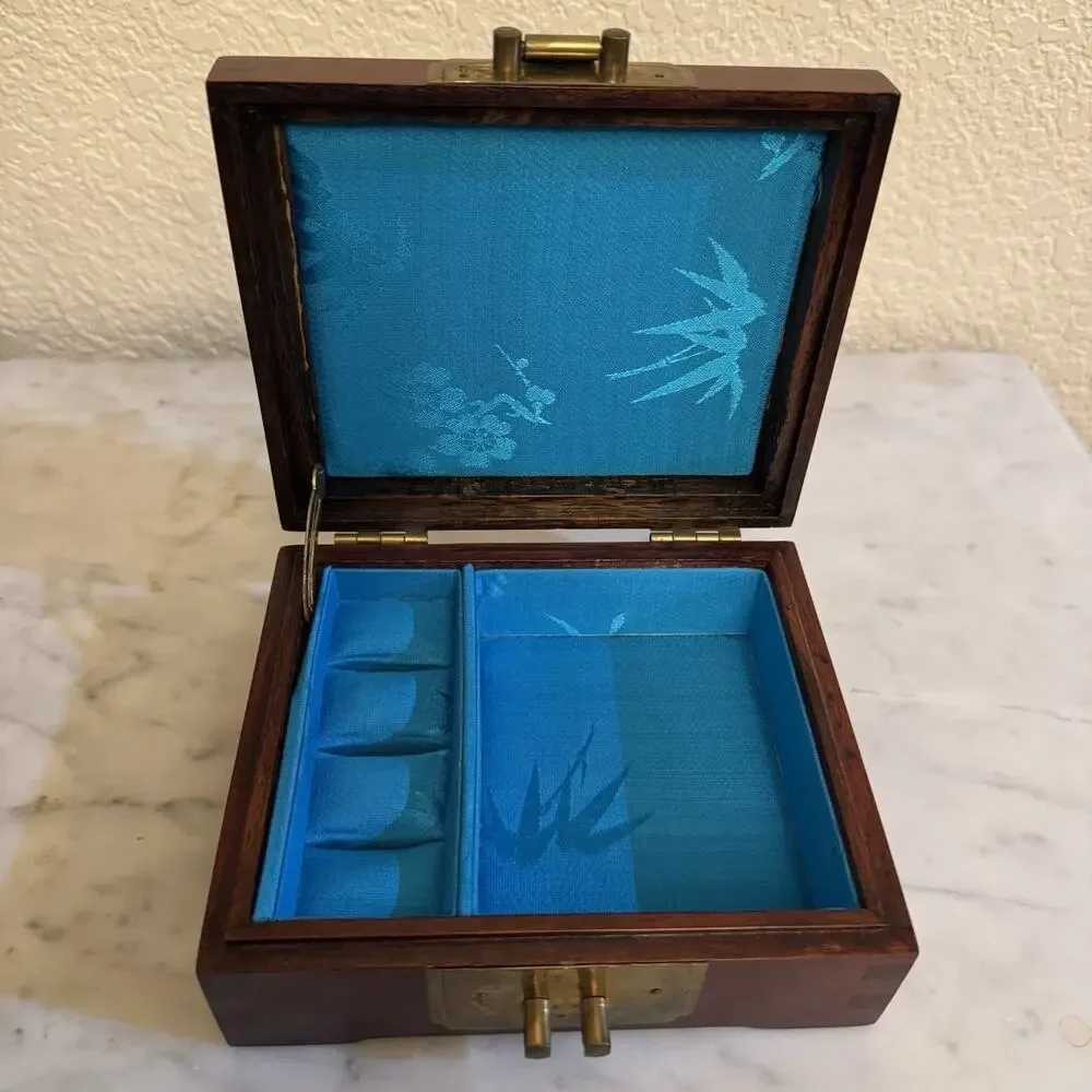 Asian Style Jewelry Trinket Box Vintage 6x5x2.5‎ Inches